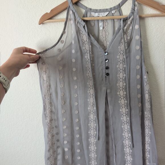 Anthropologie Zoa New York Silk Blouse Size Small Grey Embroidered Sleeveless - Picture 7 of 8